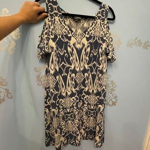 ✨MSK: Blue/ White Shift dress with ruffle sleeves